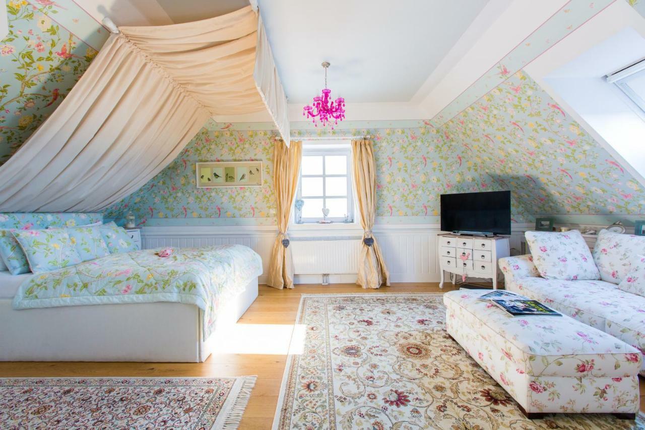 Oleander Romantik Zimmer Trausdorf an der Wulka Zewnętrze zdjęcie