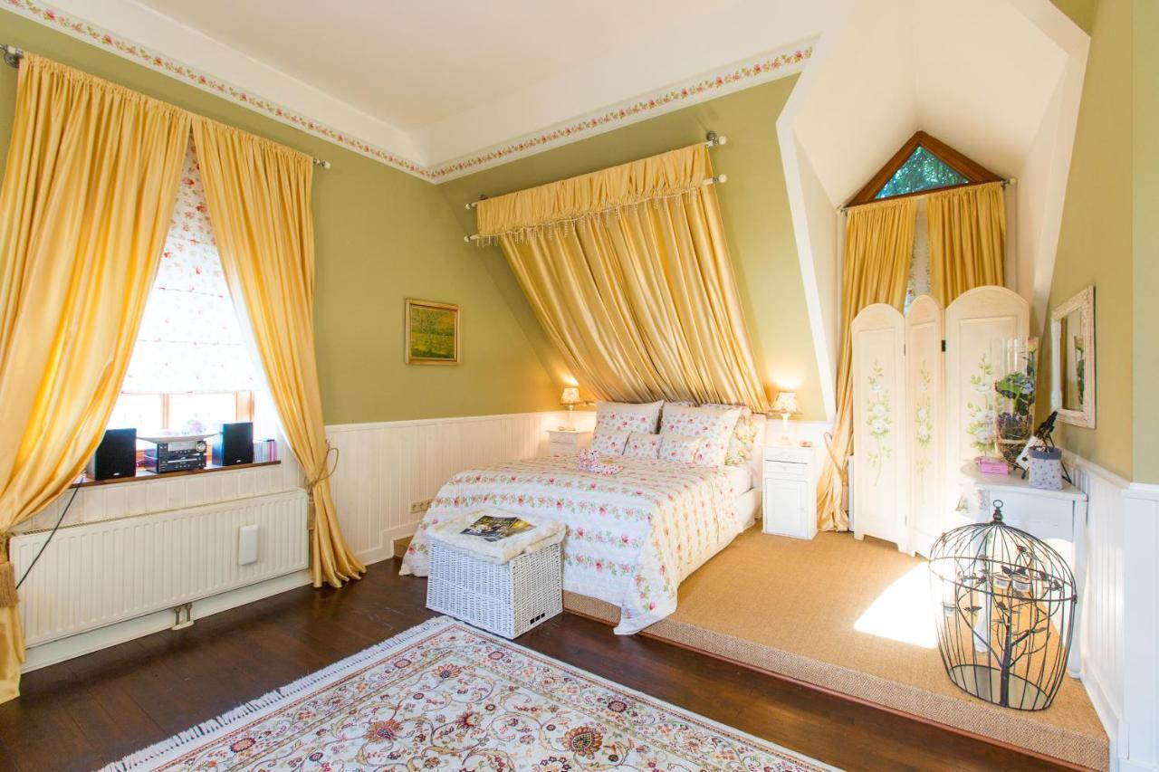 Oleander Romantik Zimmer Trausdorf an der Wulka Zewnętrze zdjęcie